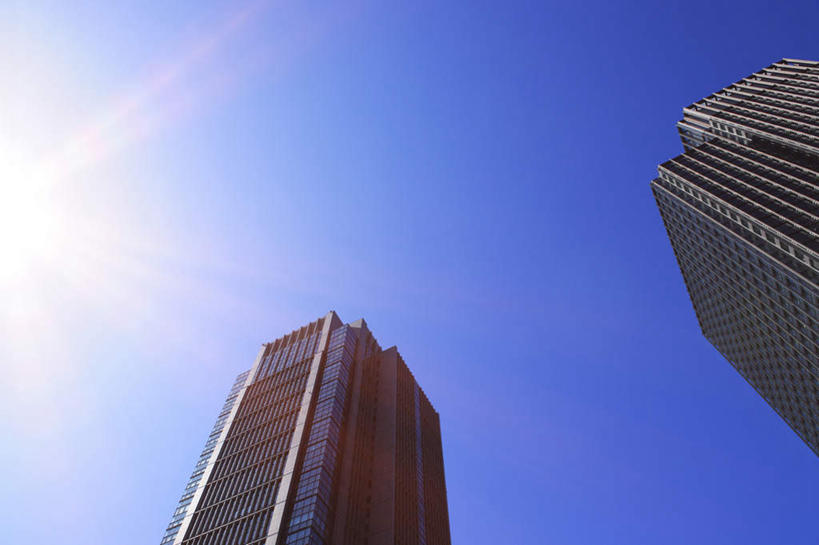 无人,高楼大厦,横图,室外,白天,仰视,度假,美景,太阳,城市风光,城市,大厦,建筑,摩天大楼,东京,日本,亚洲,阴影,朦胧,模糊,光线,影子,景观,娱乐,建设,蓝色,蓝天,天空,阳光,天,享受,休闲,景色,放松,晴朗,东亚,本州,万里无云,关东地方,本州岛,日本国,东京都,丸之内,千代田,晴空,晴空万里,彩图,低角度拍摄,大楼,高层建筑,高楼,摩天楼