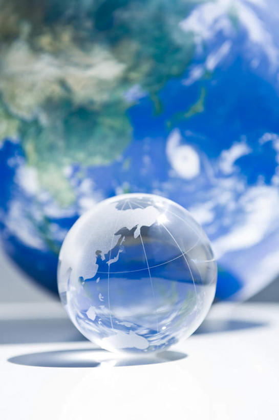 无人,竖图,室内,特写,白天,正面,仪器,海洋,地图,朦胧,模糊,网格,地球仪,线条,世界地图,地球,陆地,水晶,全球,球,一个,经纬线,模型,球体,地理,国家,单个,大陆,世界,纬线,版图,经线,经纬仪,地理学,水晶制品,彩图,大洋,大洲