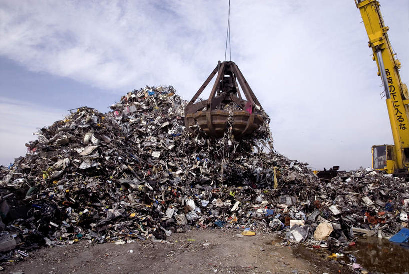 无人,横图,室外,白天,正面,技术,建筑,环保,朦胧,模糊,云,云朵,云彩,设备,施工,一个,蓝色,白云,蓝天,天空,天,机械,起重机,晴朗,单个,回收,抓斗,资源,工程,利用,循环,废品回收站,晴空,彩图