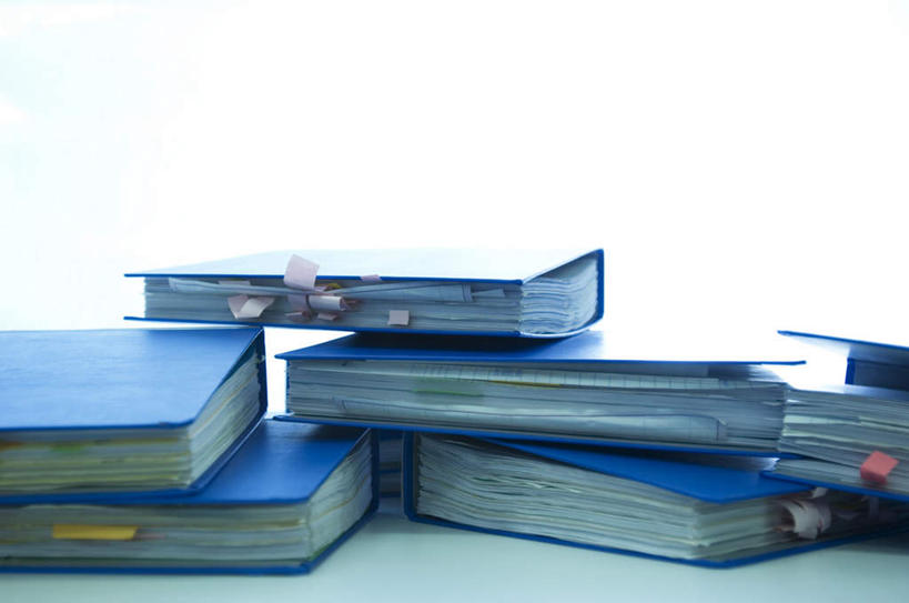 无人,横图,室内,特写,白天,正面,桌子,一堆,许多,阴影,堆叠,堆积,光线,材料,档案,文件,影子,办公桌,文件夹,蓝色,阳光,资料,摄影,影棚,堆,文档,彩图,影棚拍摄,拍摄