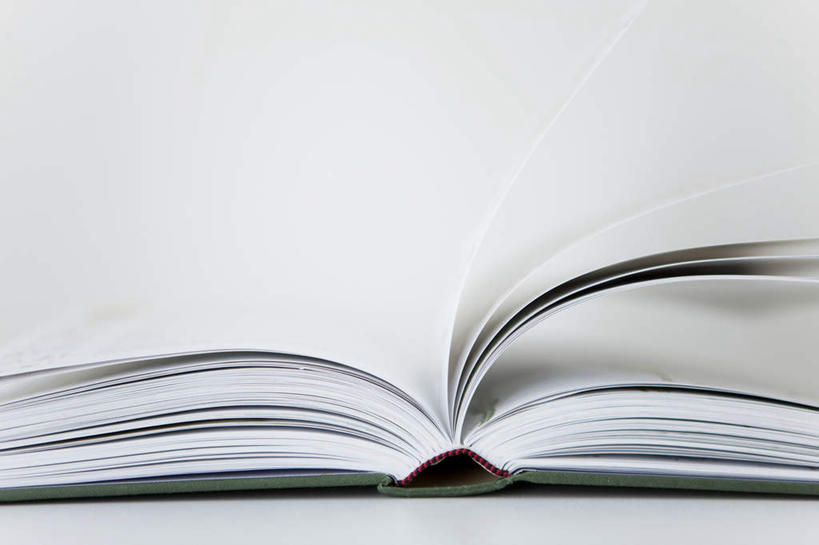 无人,横图,室内,特写,白天,白色背景,正面,静物,书籍,一本,墙,墙壁,墙面,打开,翻开,摄影,影棚,书,图书,彩图,影棚拍摄,拍摄