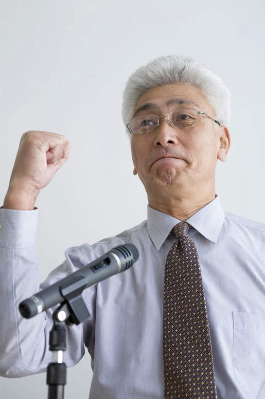 东方人,手,拳,一个人,商务人士,商务男性,站,横图,室内,特写,白天,正面,衬衫,亚洲,仅一个男性,仅一个人,仅一个中年男性,套装,眼镜,黄种人,鼓励,话筒,发言,加油,手势,演讲,站着,手部,打气,单手,麦克风,鼓舞,商务装,近视眼镜,工薪阶层,男人,男性,中年男性,亚洲人,拳头,白领,上班族,站立,半身,彩图,衬衣