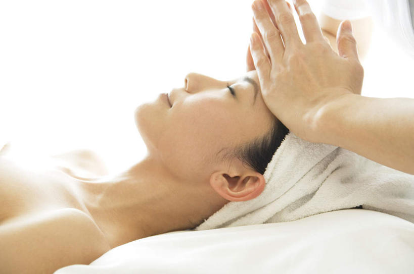 东方人,两个人,按摩师,躺,闭眼,摸,横图,室内,白天,侧面,按摩,美容,亚洲,抚摸,护肤,黄种人,保养,享受,休闲,健康,放松,SPA水疗,保健,温泉浴场,养颜,指压,年轻女性,女人,女性,亚洲人,技师,矿泉疗养地,闭眼睛,闭着眼,闭着眼睛,触摸,接触,躺着,半身,彩图,水疗,推拿