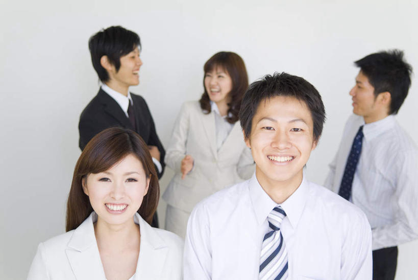 东方人,同事,商务人士,商务男性,商务女性,站,笑,说,双手交叉,微笑,露齿笑,横图,室内,白天,白色背景,正面,衬衫,讨论,成功,合作,团队,集体,信心,亚洲,五个人,套装,许多人,注视,黄种人,队伍,观察,看,站着,一群人,摄影,影棚,观看,察看,领导,双手抱胸,成就,关注,商务装,合伙,领袖,工薪阶层,交流,男人,男性,年轻男性,年轻女性,女人,女性,亚洲人,白领,上班族,沟通,讲话,交谈,商讨,说话,谈话,站立,半身,彩图,影棚拍摄,衬衣,拍摄