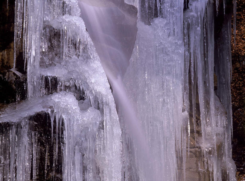 无人,横图,室外,特写,白天,正面,旅游,度假,美景,长野县,日本,亚洲,吊挂,悬挂,清澈,冰,景观,冰块,冰柱,挂,娱乐,自然,享受,休闲,景色,放松,寒冷,冰冷,自然风光,东亚,本州,本州岛,日本国,中部地方,长野,严寒,冰凉,酷寒,凛冽,凛凛,极冷,清亮,彩图