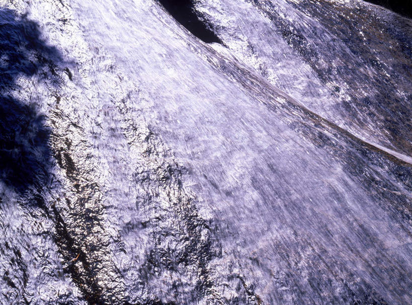 无人,横图,俯视,室外,白天,旅游,度假,美景,瀑布,水,秋田县,日本,亚洲,阴影,飞溅,溅,光线,液体,影子,景观,流水,水滴,娱乐,水珠,阳光,自然,享受,休闲,景色,放松,喷洒,自然风光,东亚,本州,本州岛,日本国,秋田,东北地方,跌水,彩图,高角度拍摄