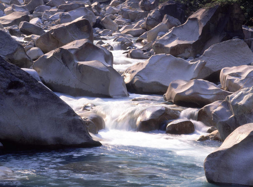无人,横图,室外,白天,正面,旅游,度假,河流,礁石,石头,美景,水,长野县,日本,亚洲,阴影,波纹,光线,石子,影子,河水,景观,水流,涟漪,娱乐,水纹,阳光,自然,波浪,享受,休闲,景色,放松,自然风光,东亚,本州,本州岛,日本国,中部地方,水晕,长野,礁,石块,岩石,彩图