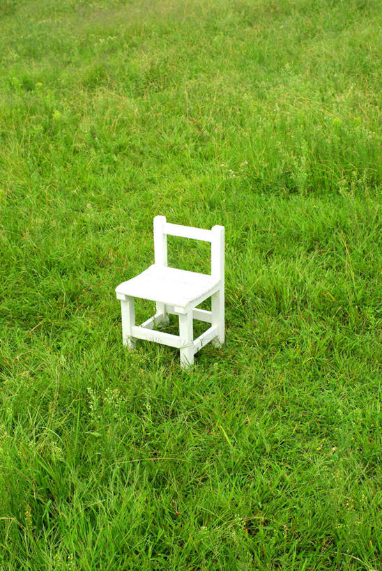 无人,竖图,俯视,室外,白天,旅游,度假,草地,草坪,美景,植物,椅子,神奈川,日本,亚洲,一把,木制,木椅,景观,神奈川县,娱乐,草,绿色,白色,自然,木制品,享受,休闲,景色,放松,自然风光,东亚,本州,关东地方,本州岛,日本国,彩图,高角度拍摄