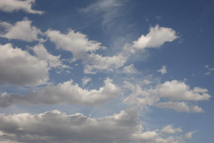 无人,横图,室外,白天,仰视,旅游,度假,美景,阴影,光线,影子,景观,云,云朵,云彩,娱乐,蓝色,白云,蓝天,天空,阳光,自然,天,享受,休闲,景色,放松,晴朗,自然风光,晴空,彩图,低角度拍摄