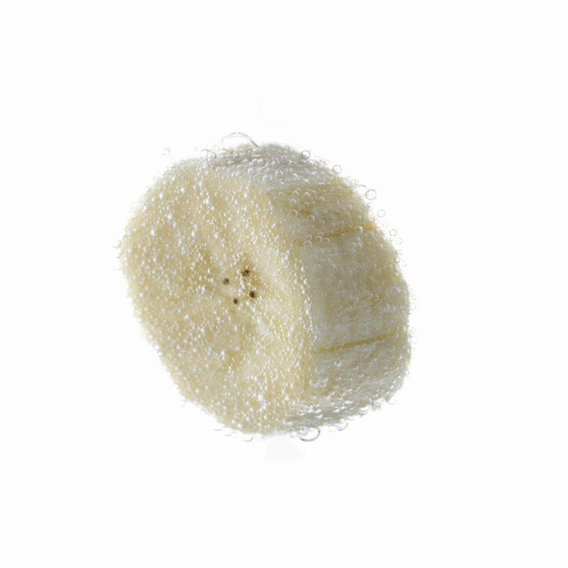 无人,方图,室内,特写,白天,白色背景,正面,水,香蕉,水果,切片,新鲜,透明,液体,生食,食品,果实,水泡,食物,一个,泡泡,摄影,有机食品,绿色食品,影棚,单个,甘蕉,彩图,影棚拍摄,拍摄