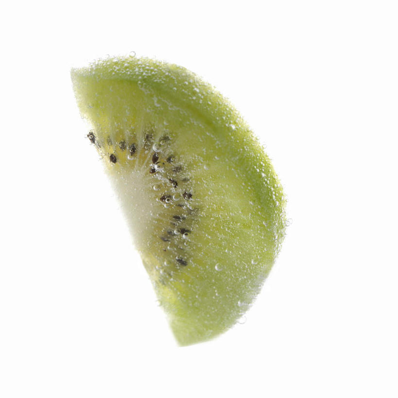 无人,方图,室内,特写,白天,白色背景,正面,水,猕猴桃,水果,切片,新鲜,透明,液体,生食,食品,果实,水泡,食物,一个,泡泡,摄影,有机食品,绿色食品,影棚,单个,奇异果,猕猴梨,彩图,影棚拍摄,拍摄