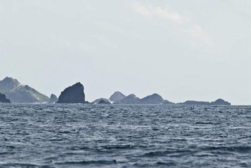 无人,横图,室外,白天,正面,旅游,度假,海浪,海洋,礁石,石头,美景,水,东京,日本,亚洲,波纹,飞溅,溅,石子,液体,景观,浪花,水滴,云,云朵,云彩,娱乐,水珠,白云,水纹,天空,自然,海水,波浪,天,享受,休闲,景色,放松,喷洒,自然风光,海景,东亚,本州,关东地方,本州岛,日本国,东京都,大海,风浪,海,海水的波动,礁,近岸浪,石块,岩石,涌浪,彩图