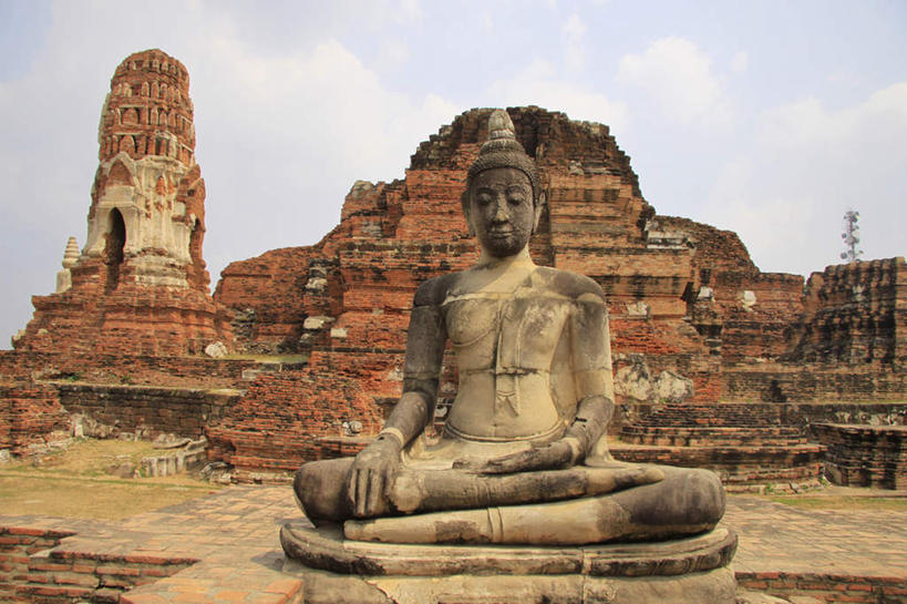 无人,横图,室外,白天,正面,旅游,度假,名胜古迹,标志建筑,地标,建筑,雕塑,泰国,亚洲,破旧,遗迹,艺术,装饰,雕刻,雕像,佛像,云,云朵,建筑群,云彩,古迹,破坏,文物,娱乐,建设,古建筑,石雕,素可泰,破损,废墟,蓝色,白云,蓝天,天空,工艺品,天,享受,休闲,旅游胜地,放松,东南亚,晴朗,纪念,美术,损坏,主题,陈列,古文明,泰王国,玛哈泰寺,素可泰历史公园,功能,美学,晴空,彩图