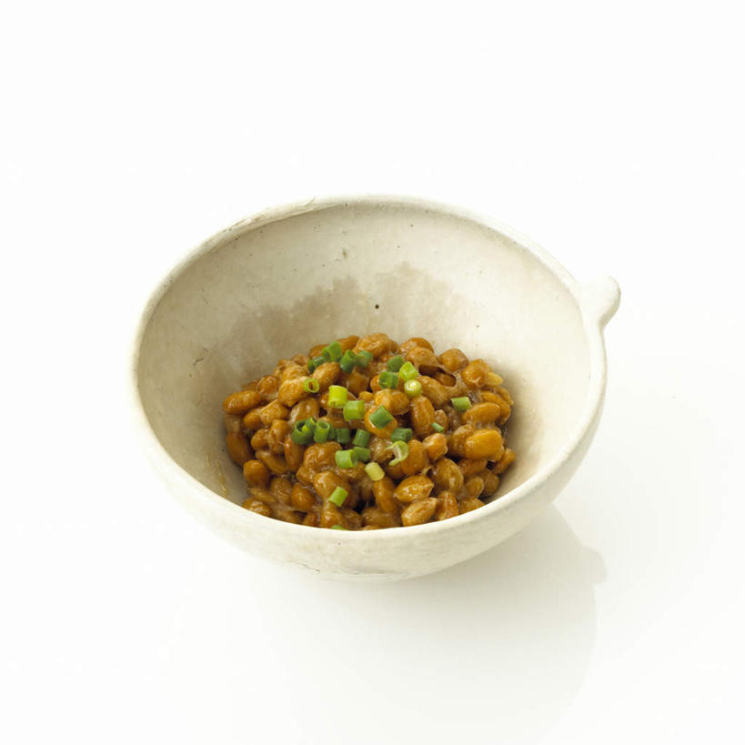 无人,方图,俯视,室内,特写,白天,白色背景,大豆,蔬菜,餐具,一堆,许多,堆叠,堆积,新鲜,食品,饮食,食物,一个,白色,碗,健康,摄影,有机食品,绿色食品,影棚,单个,堆,纳豆,豆制品,发酵,酱豆,进餐用具,烹调用具,彩图,高角度拍摄,影棚拍摄,拍摄