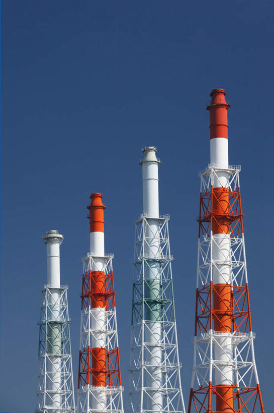 无人,工厂,高楼大厦,竖图,室外,白天,仰视,度假,美景,城市风光,标志建筑,城市,大厦,建筑,摩天大楼,日本,亚洲,景观,建筑群,娱乐,建设,红色,蓝色,白色,蓝天,天空,天,享受,休闲,景色,放松,大阪,东亚,本州,大阪府,本州岛,日本国,近畿地方,近畿,堺市,四座,彩图,低角度拍摄,大楼,高层建筑,高楼,工地,摩天楼,制造厂