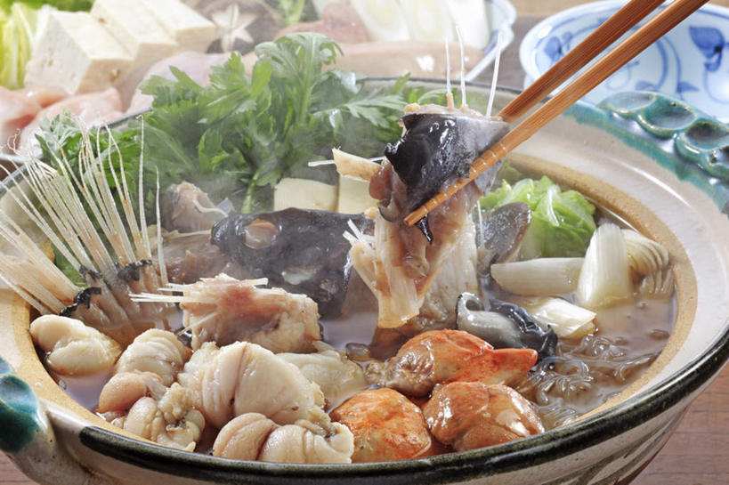 海鲜,无人,横图,俯视,室内,特写,白天,烹饪,餐桌,筷子,桌面,桌子,餐具,厨具,一双,炖锅,锅子,肉,鱼肉,日本料理,料理,食品,文化,传统,火锅,水产,菜肴,美食,肉类,海洋生物,食物,日式料理,日式,摄影,佳肴,影棚,餐台,锅具,礼节,水生动物,海产品,礼仪,水生物,肉食,海底动物,烹饪用具,日式火锅,暖锅,进餐用具,烹调用具,烹调,彩图,高角度拍摄,影棚拍摄,拍摄