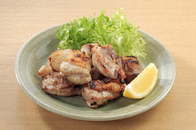 无人,横图,俯视,室内,特写,白天,烹饪,餐桌,桌面,桌子,柠檬,蔬菜,餐具,水果,一堆,许多,堆叠,堆积,新鲜,碟子,盘,生菜,莴苣,鸡肉,肉,生食,日本料理,料理,食品,果实,菜肴,美食,肉类,食物,一个,盘子,碟,日式料理,日式,摄影,佳肴,有机食品,绿色食品,影棚,单个,餐台,堆,炸鸡,肉食,春菜,鹅仔菜,莴仔菜,千金菜,叶用莴苣,益母果,柠果,彩图,高角度拍摄,影棚拍摄,拍摄