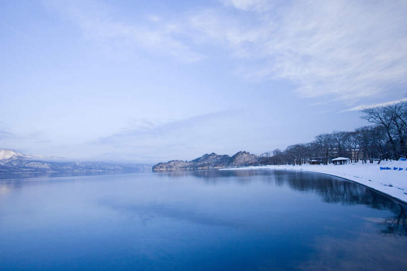 无人,公园,横图,室外,白天,正面,旅游,度假,湖,湖泊,美景,山,山脉,树林,水,植物,秋田县,日本,亚洲,湖面,景观,山峰,水流,水面,云,云朵,山峦,云彩,娱乐,树,树木,蓝色,绿色,白云,蓝天,天空,自然,湖水,群山,天,享受,休闲,景色,放松,生长,晴朗,成长,自然风光,东亚,本州,本州岛,日本国,秋田,岩手,岩手县,青森,青森县,东北地方,十和田八幡平国立公园,晴空,彩图