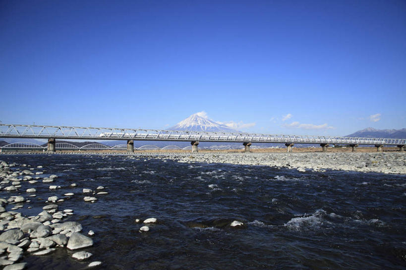 无人,农田,横图,室外,白天,正面,旅游,度假,庄稼,农作物,火山,美景,山,山脉,火车,富士山,静冈县,日本,亚洲,景观,山峰,轨道交通,新干线,山峦,娱乐,车,蓝色,蓝天,天空,自然,交通工具,群山,天,享受,休闲,景色,放松,晴朗,自然风光,载具,东亚,本州,万里无云,本州岛,日本国,中部地方,静冈,山梨,山梨县,活火山,死火山,休眠火山,晴空,晴空万里,彩图,耕地,庄稼田