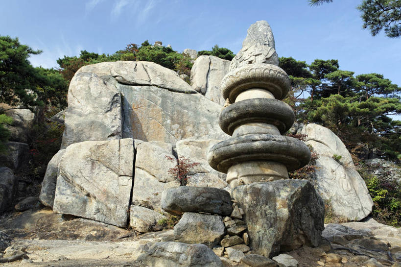 无人,寺庙,横图,室外,白天,仰视,旅游,度假,石头,名胜古迹,标志建筑,地标,建筑,朝鲜,韩国,亚洲,阴影,遗迹,光线,石子,影子,云,云朵,塔,云彩,古迹,文物,娱乐,建设,古建筑,宝塔,蓝色,白云,蓝天,天空,阳光,庙宇,天,享受,休闲,旅游胜地,放松,晴朗,古文明,东亚,大韩民国,朝鲜半岛,浮图,浮屠,朝鲜民主主义人民共和国,韩半岛,石块,晴空,彩图,低角度拍摄,庙,寺