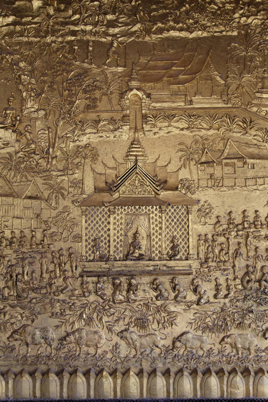 无人,寺庙,竖图,室内,白天,正面,旅游,度假,绘画,名胜古迹,标志建筑,地标,建筑,老挝,亚洲,节日,遗迹,艺术,装饰,墙,燃烧,古迹,文化,文物,娱乐,建设,古建筑,壁画,墙壁,墙面,香火,庙宇,祈祷,享受,休闲,健康,旅游胜地,放松,许愿,宗教,东南亚,信仰,纪念,华丽,修饰,祈求,点缀,古文明,琅勃拉邦,首府,衬托,美观,雅致,雅观,老挝人民民主共和国,琅勃拉邦省,銮佛邦,平安,画画,彩图,庙,寺