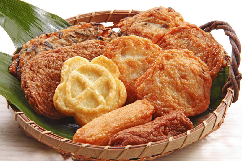 无人,交叉,横图,俯视,室内,特写,白天,烹饪,餐桌,桌子,竹子,叶子,一堆,许多,阴影,堆叠,堆积,竹制,盛开,编织,反射,篮子,影子,肉,鱼肉,日本料理,料理,食品,绿叶,花蕾,菜肴,美食,肉类,花,花瓣,花朵,鲜花,食物,一个,竹篮,日式料理,花苞,花蕊,日式,嫩叶,佳肴,单个,餐台,竹条,堆,交织,竹制品,肉食,鱼饼,穿插,叶,叶片,彩图,高角度拍摄