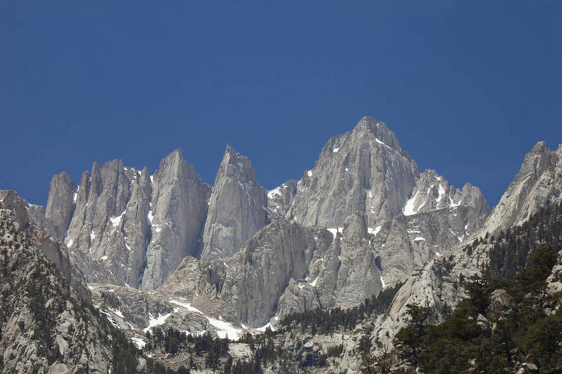 无人,横图,室外,白天,正面,旅游,度假,石头,美景,山,山脉,美国,阴影,光线,石子,影子,景观,山顶,山峰,山峦,娱乐,蓝色,蓝天,天空,阳光,自然,群山,天,享受,休闲,景色,放松,晴朗,北美,北美洲,加利福尼亚,自然风光,美洲,加州,沉积岩,加利福尼亚州,万里无云,内华达山,内华达山脉,金州,黄金州,北亚美利加洲,亚美利加洲,颠峰,极峰,惠特尼山,水成岩,石块,岩石,晴空,晴空万里,彩图,美利坚合众国