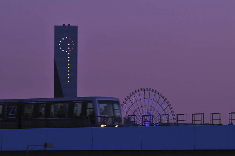 无人,高楼大厦,横图,彩色,室外,夜晚,正面,度假,游戏,美景,城市风光,城市,大厦,地铁,建筑,摩天大楼,霓虹灯,夜景,法国,巴黎,欧洲,阴影,光线,影子,景观,摩天轮,灯光,七彩,轨道交通,首都,玩,娱乐,光源,建设,霓虹,灯,享受,休闲,景色,放松,游乐设施,活动,照明设备,西欧,发泄,消遣,智力,法兰西,新桥,法兰西共和国,费里斯大转轮,氖灯,宣泄,法兰西第五共和国,游艺设施,法兰西岛,法兰西岛大区,玩耍,嬉戏,彩图,大楼,高层建筑,高楼,摩天楼,地铁机动车,地下铁,轻轨,巴黎省,巴黎市