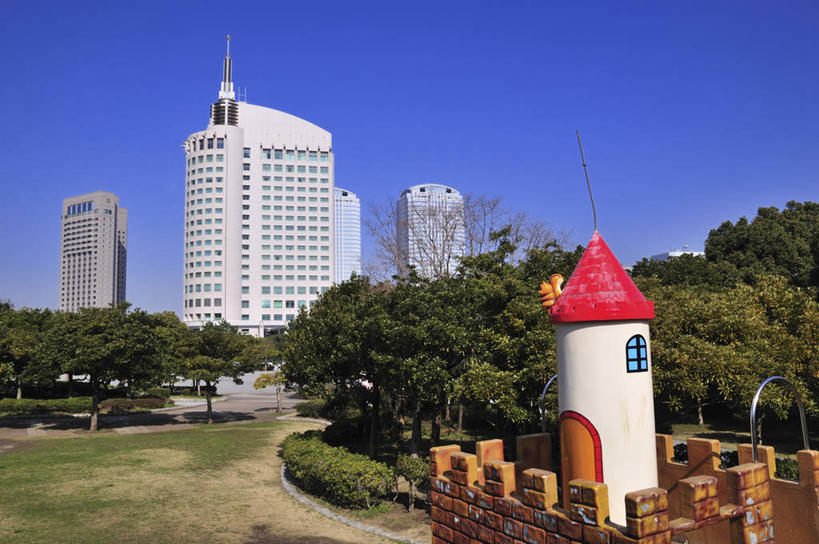 无人,高楼大厦,横图,室外,白天,正面,度假,草地,草坪,美景,植物,城市风光,城市,大厦,建筑,摩天大楼,日本,亚洲,阴影,光线,影子,景观,千叶县,娱乐,建设,草,树,树木,蓝色,绿色,蓝天,天空,阳光,自然,天,享受,休闲,景色,放松,生长,晴朗,成长,东亚,本州,万里无云,关东地方,本州岛,日本国,千叶,晴空,晴空万里,彩图,大楼,高层建筑,高楼,摩天楼,幕张国际城