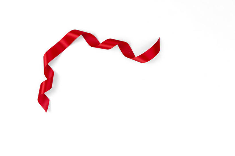 无人,横图,俯视,室内,特写,白天,白色背景,静物,阴影,反射,丝绸,丝带,影子,缎带,绸带,红色,摄影,影棚,螺旋状,彩图,高角度拍摄,影棚拍摄,螺旋形,螺旋形状,螺旋型,拍摄