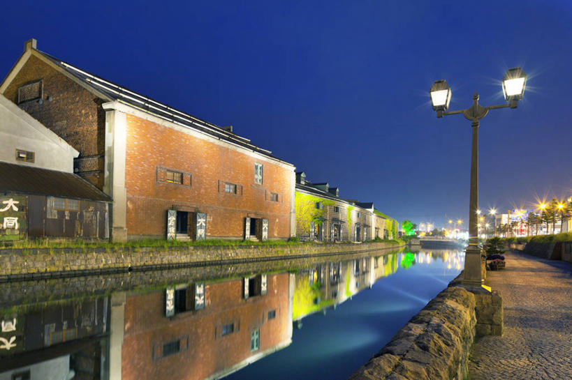 无人,横图,室外,夜晚,正面,度假,河流,美景,水,窗户,门,城市风光,城市,路灯,夜景,照明,北海道,日本,亚洲,阴影,光线,影子,河水,景观,水流,灯光,仓库,娱乐,玻璃窗,灯,一个,倒影,门框,享受,休闲,景色,放松,单个,照亮,倒映,照明设备,东亚,日本国,北海道地方,北海道岛,小樽市,小樽运河,小樽,反照,彩图,堆栈