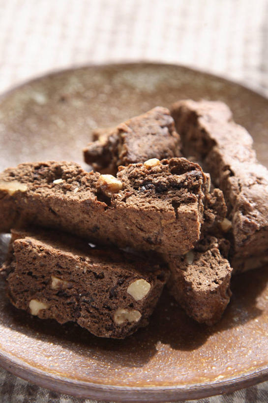 点心,无人,竖图,俯视,室内,特写,白天,餐具,一堆,许多,阴影,堆叠,堆积,反射,碟子,盘,影子,食品,甜点,食物,糕点,一个,盘子,碟,饼干,甜食,零食,单个,堆,比斯考提,咖啡饼干,意式饼干,彩图,高角度拍摄