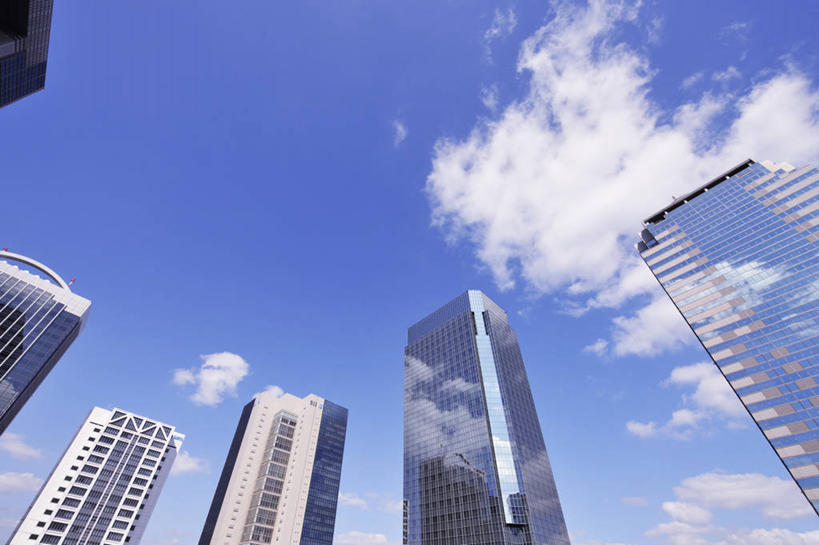 无人,高楼大厦,横图,室外,白天,仰视,度假,办公楼,美景,窗户,落地窗,城市风光,城市,大厦,建筑,摩天大楼,写字楼,日本,亚洲,一排,许多,阴影,整齐,并列,并排,光线,影子,景观,云,云朵,千叶县,很多,云彩,娱乐,玻璃窗,排列,蓝色,白云,蓝天,天空,阳光,楼宇,天,享受,休闲,商务楼,景色,放松,晴朗,队列,平行,玻璃幕墙,东亚,本州,关东地方,本州岛,日本国,千叶,晴空,彩图,低角度拍摄,大楼,高层建筑,高楼,摩天楼,幕张国际城