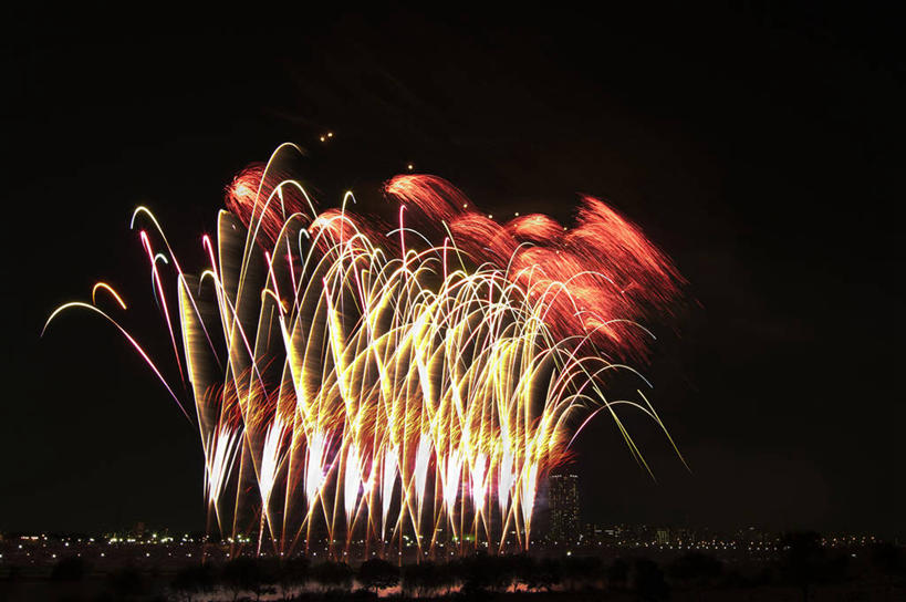 无人,高楼大厦,横图,室外,夜晚,正面,度假,美景,城市风光,城市,大厦,建筑,摩天大楼,烟火,东京,日本,亚洲,阴影,光线,影子,景观,建筑群,灯光,辉煌,娱乐,建设,黑色,天空,焰火,天,享受,休闲,灿烂,景色,放松,璀璨,礼花,光辉,东亚,本州,关东地方,本州岛,日本国,东京都,花炮,礼花炮,绚烂,光耀,葛饰区,烟花,彩图,大楼,高层建筑,高楼,摩天楼