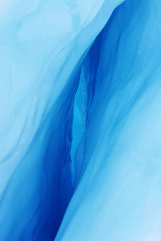 无人,竖图,俯视,室内,特写,白天,河流,美景,水,冰,河水,景观,水流,冰冻,蓝色,自然,景色,寒冷,冰冷,自然风光,严寒,冰凉,酷寒,凛冽,凛凛,极冷,彩图,高角度拍摄