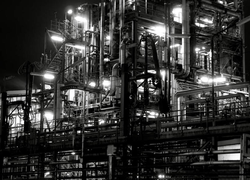 无人,工厂,攀登,横图,黑白,彩色,室外,夜晚,仰视,摆设,霓虹灯,阴影,光线,梯子,影子,阶梯,木梯,灯光,七彩,光源,设备,霓虹,灯,爬,炼油厂,上升,照明设备,装备,氖灯,登高,设置,攀爬,低角度拍摄,工地,制造厂