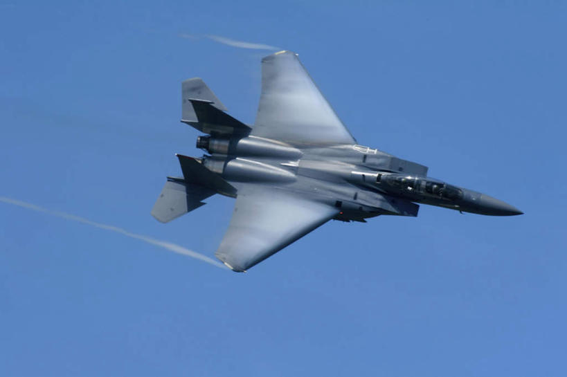 无人,横图,室外,白天,仰视,旅游,度假,美景,飞机,美国,飞翔,飞行,景观,翱翔,娱乐,飞,蓝色,蓝天,天空,自然,天,享受,休闲,景色,放松,空军,一架,晴朗,战斗机,北美,北美洲,自然风光,美洲,军用机,美军,军用战斗机,麦克唐纳.道格拉斯,鹰式战斗机,万里无云,F-15鹰式战斗机,北亚美利加洲,亚美利加洲,晴空,晴空万里,彩图,低角度拍摄