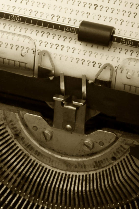 无人,竖图,俯视,室内,特写,白天,仪器,静物,金属制品,破旧,陈旧,金属,一个,单个,问号,打字机,陈腐,彩图,高角度拍摄