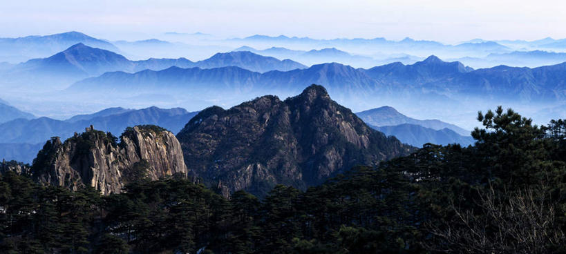 无人,横图,俯视,航拍,室外,白天,旅游,度假,华山,美景,山,山脉,景观,山峰,云,云朵,山峦,云彩,娱乐,蓝色,白云,蓝天,天空,自然,群山,天,享受,休闲,景色,放松,晴朗,鸟瞰,自然风光,奇险天下第一山,西岳,西岳华山,晴空,彩图,高角度拍摄