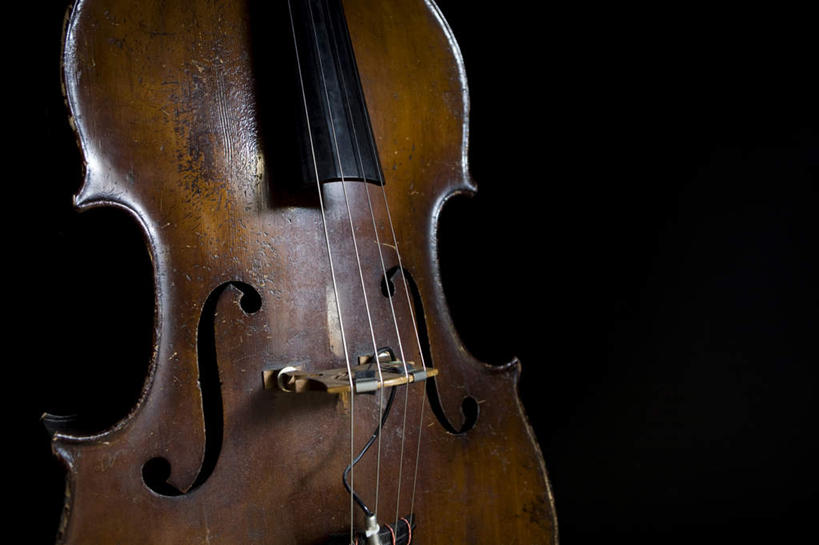 无人,横图,室内,特写,白天,正面,静物,一把,黑色背景,大提琴,乐器,弦乐器,摄影,影棚,弓拉弦乐器,弓拉弦鸣乐器,彩图,影棚拍摄,拍摄