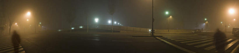 无人,横图,室外,夜晚,正面,度假,美景,雾,城市风光,城市,道路,路,路灯,人行横道,夜景,公路,照明,西班牙,欧洲,朦胧,模糊,景观,人行道,灯光,交通,娱乐,灯,享受,休闲,景色,放松,照亮,迷雾,照明设备,南欧,人行横道线,加泰罗尼亚,西班牙王国,莱里达省,大雾,斑马线,马路,彩图