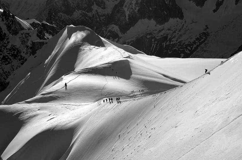 无人,横图,俯视,室外,白天,美景,山,雪,雪山,大雪,阴影,光线,影子,冰,积雪,景观,山峰,雪景,冬季,冬天,山峦,阳光,自然,景色,寒冷,冰冷,自然风光,严寒,冰凉,酷寒,凛冽,凛凛,极冷,彩图,高角度拍摄