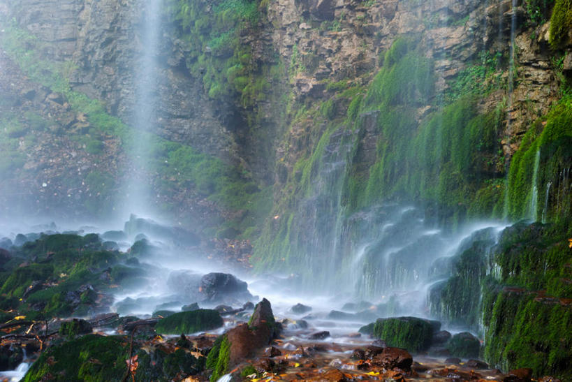 无人,横图,室外,白天,正面,旅游,度假,草地,草坪,石头,美景,瀑布,山,山脉,水,植物,日本,亚洲,阴影,飞溅,溅,光线,石子,液体,影子,景观,山峰,水滴,山峦,娱乐,水珠,草,绿色,阳光,自然,群山,享受,休闲,景色,放松,喷洒,自然风光,东亚,本州,本州岛,日本国,中部地方,日本阿尔卑斯山脉,跌水,石块,岩石,彩图