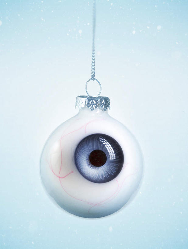 虹膜,无人,竖图,室内,特写,白天,正面,静物,项链,瞳孔,吊挂,悬挂,节日,庆祝,医学,圆形,挂,文化,装饰品,一个,模型,饰品,首饰,庆典,万圣节,人体,眼部,单个,纪念,生物学,视网膜,眼球,人体器官,器官,生理学,巩膜,角膜,视觉器官,眼房,眼球壁,眼,彩图