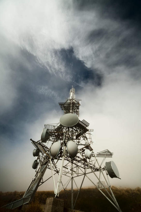 无人,竖图,室外,白天,仰视,度假,仪器,科技,美景,城市风光,城市,眺望,阴影,检查,研究,电力,反射,分析,光线,科学,电线,电线杆,望远镜,线,影子,景观,云,云朵,电能,线路,云彩,娱乐,蓝色,白云,蓝天,天空,阳光,天,观察,享受,休闲,景色,放松,清晰,探索,放大,晴朗,观看,电,仔细,电源,科研,科学技术,瞭望,聚焦,关注,能量,远视镜,瞭望镜,通信塔,光学,清楚,晴空,彩图,低角度拍摄,光学仪器,千里镜