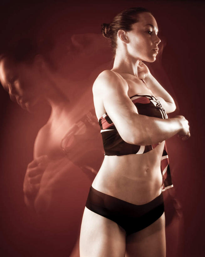 西方人,一个人,站,竖图,室内,白天,正面,性感,欧洲,欧洲人,仅一个年轻女性,仅一个女性,仅一个人,阴影,红色背景,内衣,服装,鲜艳,光线,影子,灯光,美丽,注视,漂亮,衣服,观察,看,站着,摄影,服饰,影棚,观看,连续,察看,优美,衣着,穿着,关注,摩登,艳丽,持续,衣饰,斑斓,标致,瑰丽,娇艳,锦绣,娟秀,俊丽,奇丽,俏丽,时兴,秀丽,继续,接连,陆续,延续,一连,年轻女性,女人,女性,白种人,站立,半身,彩图,影棚拍摄,拍摄