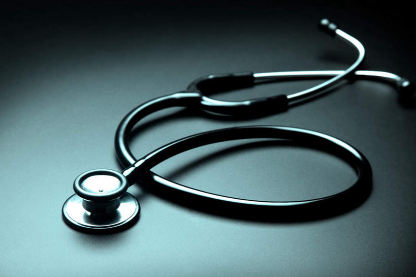 无人,横图,俯视,室内,特写,白天,静物,金属制品,阴影,黑色背景,反射,金属,影子,一个,听诊器,摄影,影棚,单个,医疗设备,彩图,高角度拍摄,影棚拍摄,拍摄