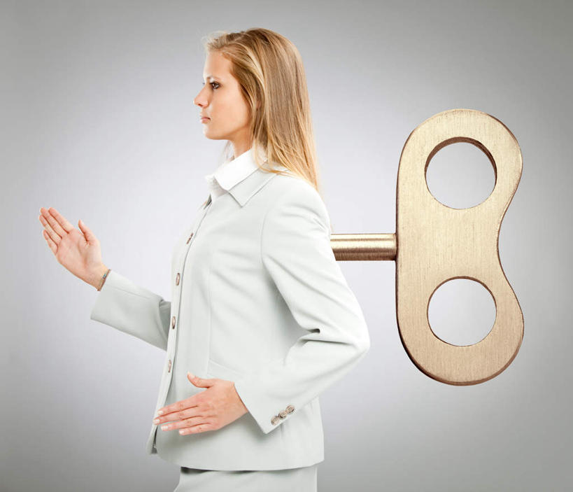 西方人,一个人,商务人士,商务女性,横图,室内,白天,侧面,衬衫,欧洲,欧洲人,仅一个年轻女性,仅一个女性,仅一个人,灰色背景,套装,疲倦,摄影,影棚,发条,疲劳,疲惫,工作压力,商务装,困乏,工薪阶层,疲乏,委顿,疲困,疲顿,疲钝,倦怠,怠倦,年轻女性,女人,女性,白种人,白领,上班族,举手,半身,彩图,影棚拍摄,衬衣,拍摄