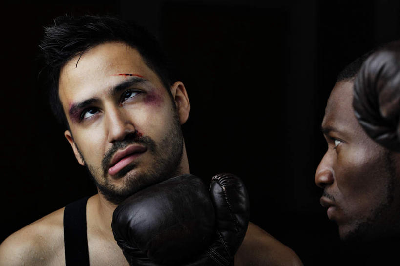 西方人,两个人,拳击手,横图,室外,白天,正面,安全,竞争,拳击,欧洲,非洲,黑人,欧洲人,对抗,黑色背景,冲突,防护,手套,摄影,影棚,保护,对立,矛盾,保险,敌对,挫败,斗争,抗拒,抗衡,对手,保全,周全,安稳,安定,防护手套,敌手,平安,男人,男性,年轻男性,白种人,非洲人,拳击家,拳击运动员,半身,彩图,影棚拍摄,拍摄