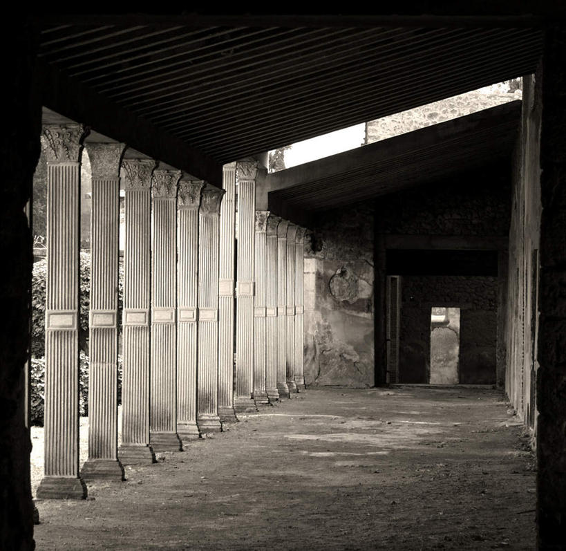 无人,家,横图,黑白,室内,白天,正面,旅游,度假,植物,门,意大利,欧洲,罗马,柱子,房屋,屋子,古城,通道,走道,走廊,过道,首都,娱乐,楼房,古罗马,石柱,住宅,树,树木,绿色,自然,门框,享受,休闲,放松,生长,成长,支撑,南欧,意大利共和国,庞贝,庞贝城,庞贝古城,房子